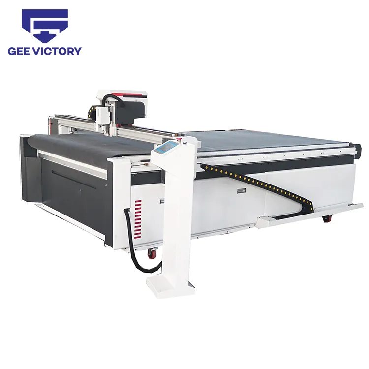 Working area1600*2500mm of the vibration knife cutting machine