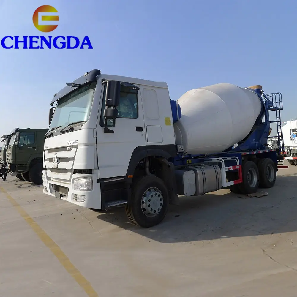 China Second Hand Howo 4 Cubic Meters Cement Mixer Truck