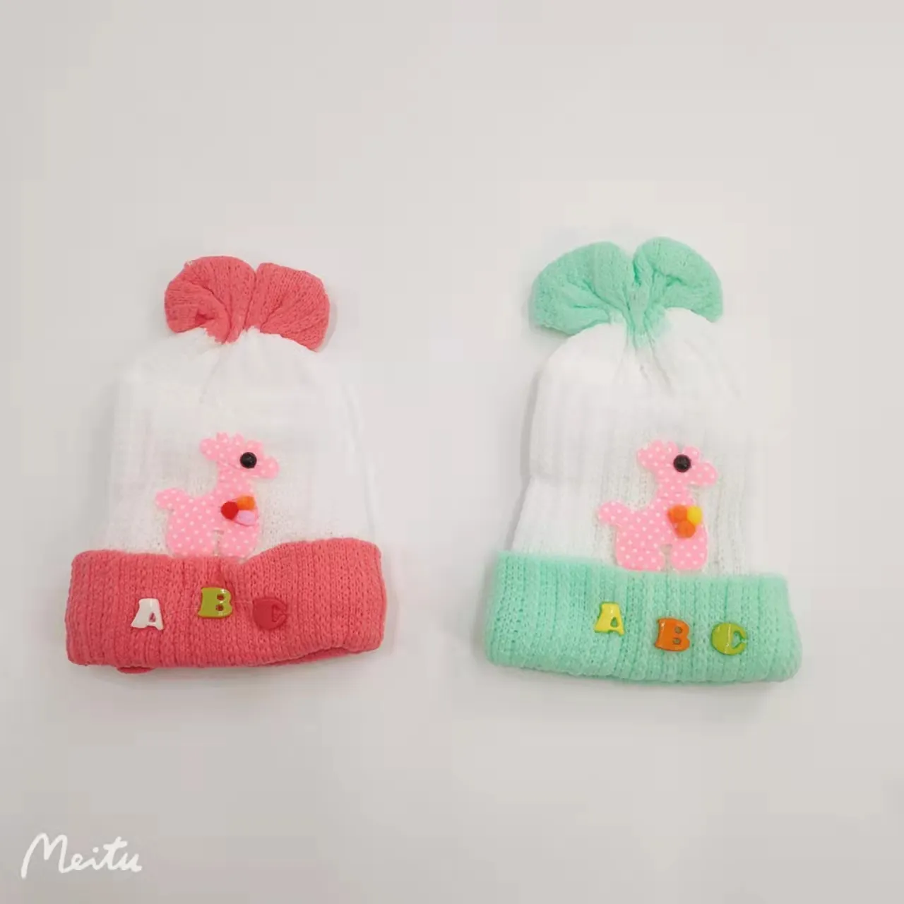 Цветочная шапочка для новорожденных девочек