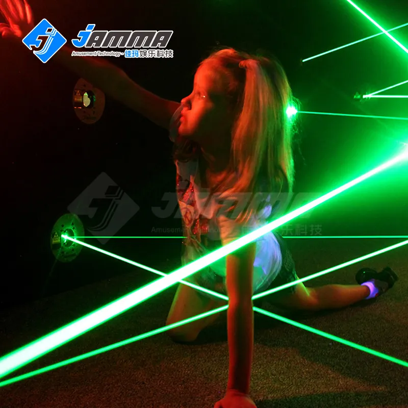 2022 Room escape laser maze equipment multiplayer competitive games laser tag arena Maze house entertainment amusement park