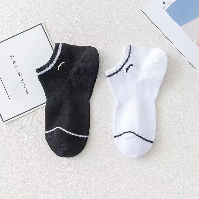 Европейские и американские модные женские носки, персонализированные модные носки с вышитыми буквами, носки с глубоким вырезом