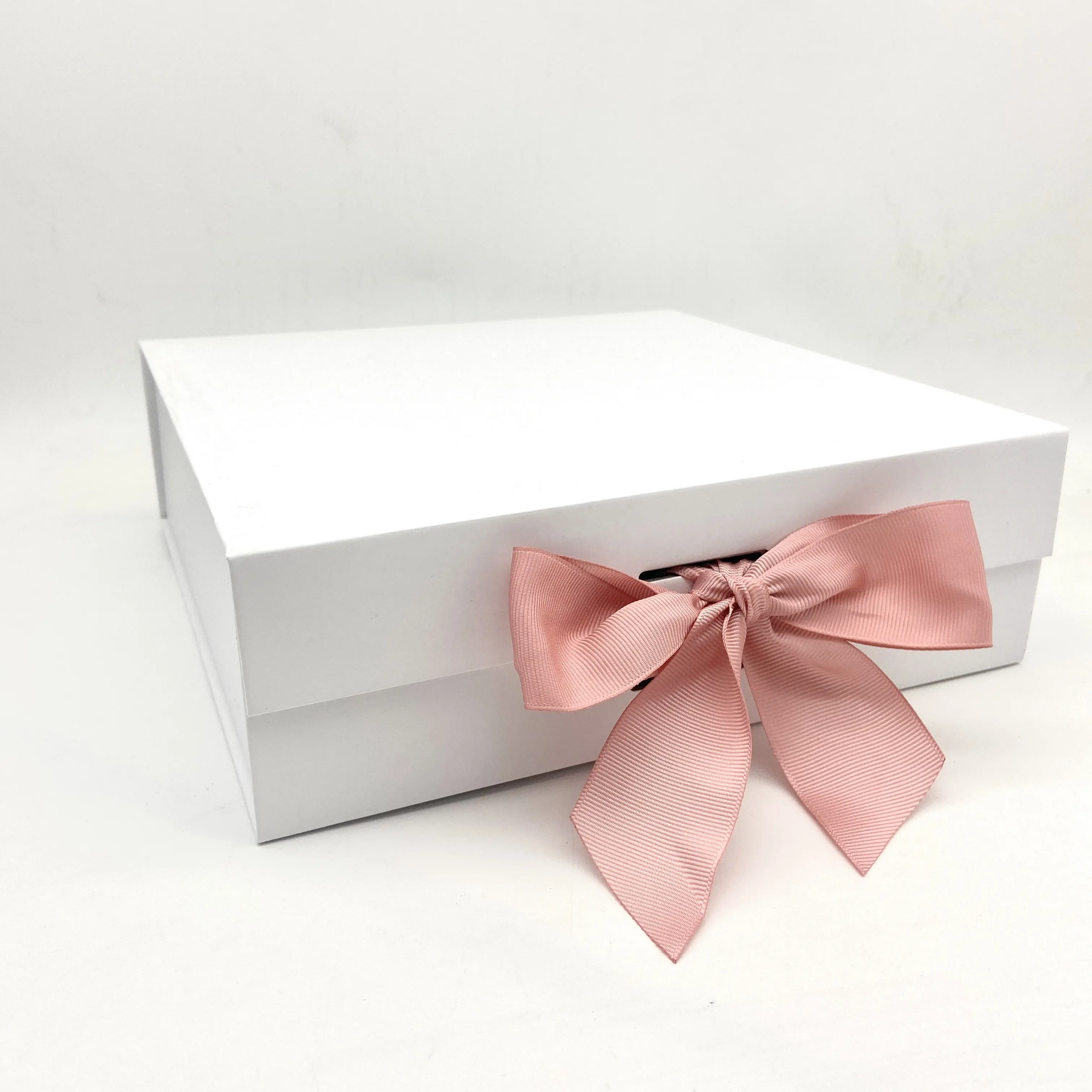 Custom logo clothing ribbon closure magnetic set paper package gift boxes with ribbon closure