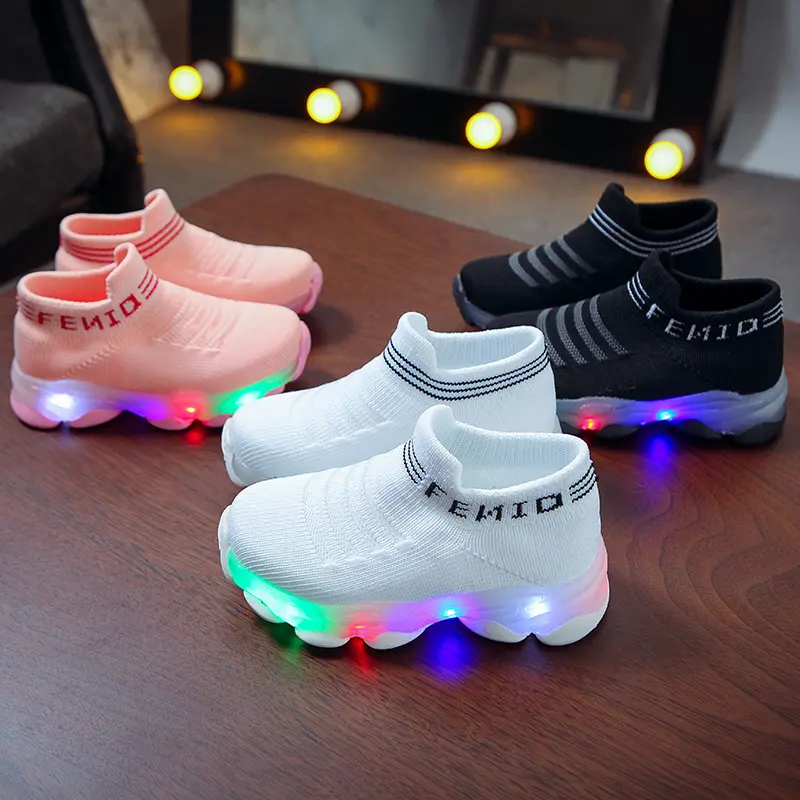 Детские кроссовки для маленьких девочек и мальчиков, сетчатые светодиодные носки с надписью, спортивные кроссовки для бега, обувь с подсветкой