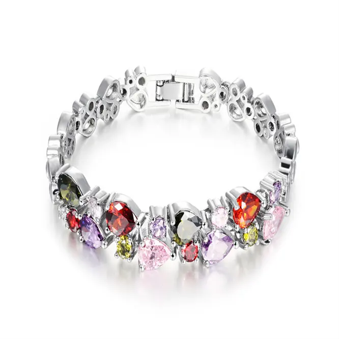 Beautiful good quality low MOQ cheap price hot sell crystal chip bracelets