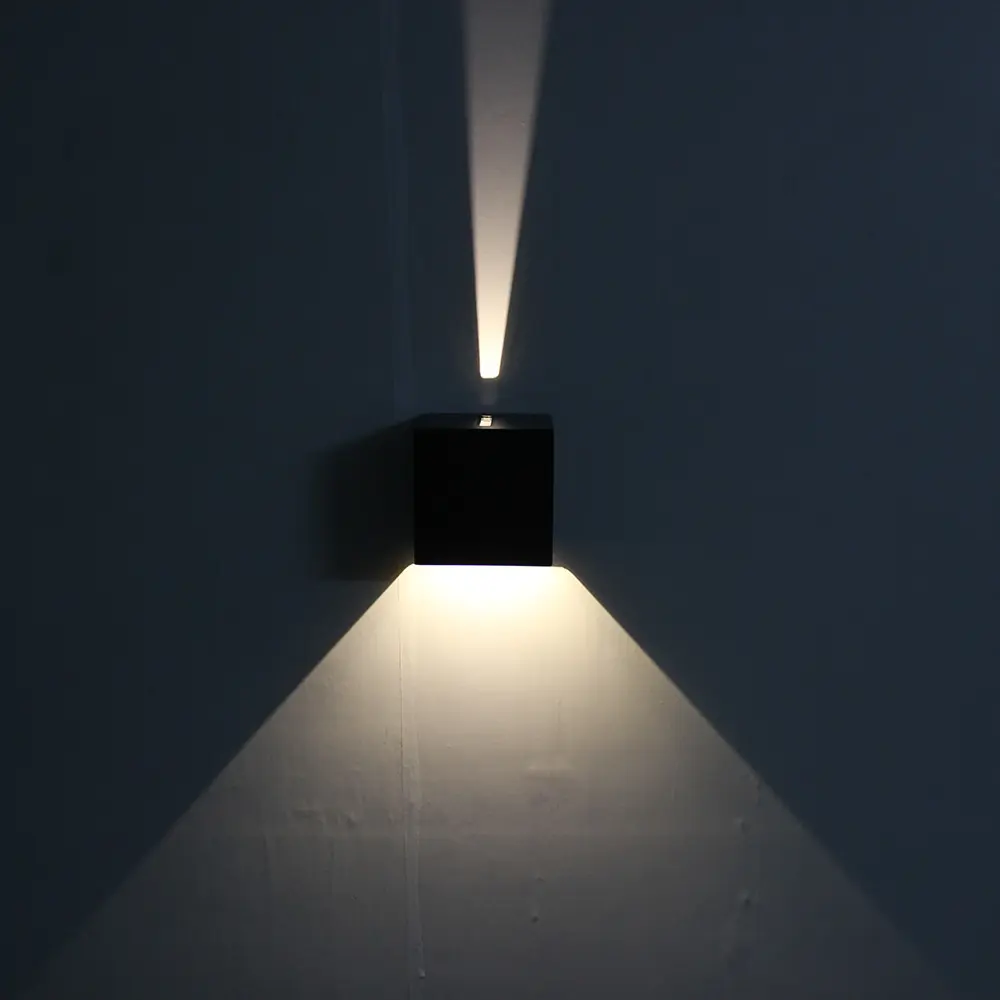 Современные Настенные светодиодные светильники Kontak в черной коробке для отеля, комнатный светодиодный настенный светильник, квадратный вверх вниз светодиодный настенный светильник