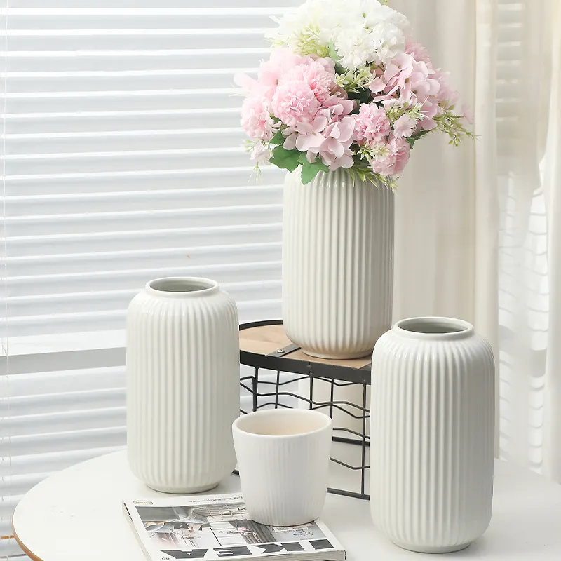 Luxury Ceramic Vase Nordic Ceramic Vase Cylinder Shape with Strip Porcelain Flower Vase with Lid