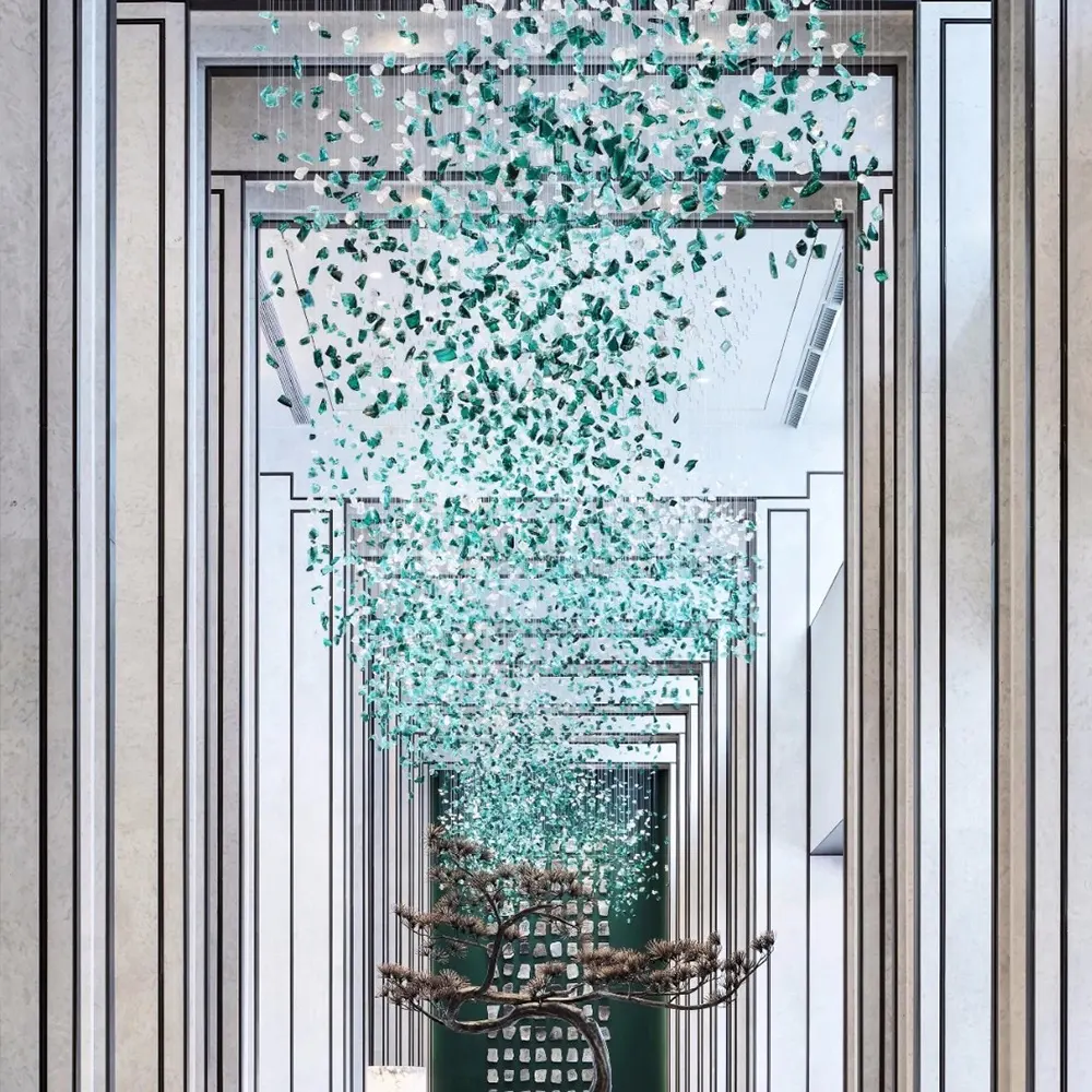 Индивидуальная декоративная подвесная потолочная лампа для зданий отеля, роскошная художественная стеклянная люстра из прозрачного камня