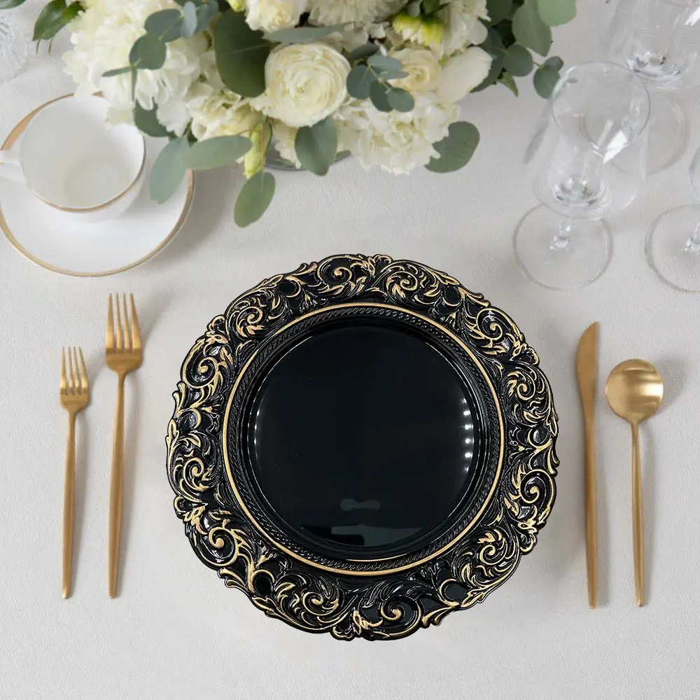 Заводская оптовая продажа, черный ретро золотой ободок, пластиковые зарядные тарелки для современных свадебных настроек
