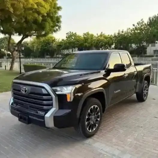 Пикап TOYOTA TUNDRA с двойной кабиной