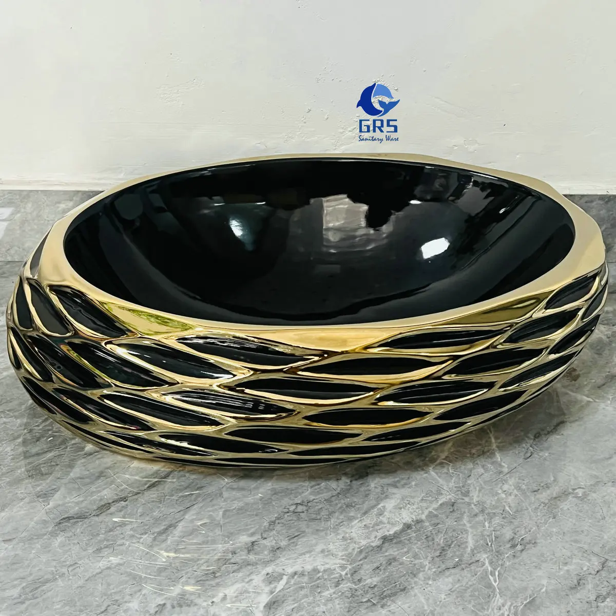 New Come High Quality Modern Oval Black Gold Color Ceramic Porcelain Bathroom Counter top Sink Art Basin