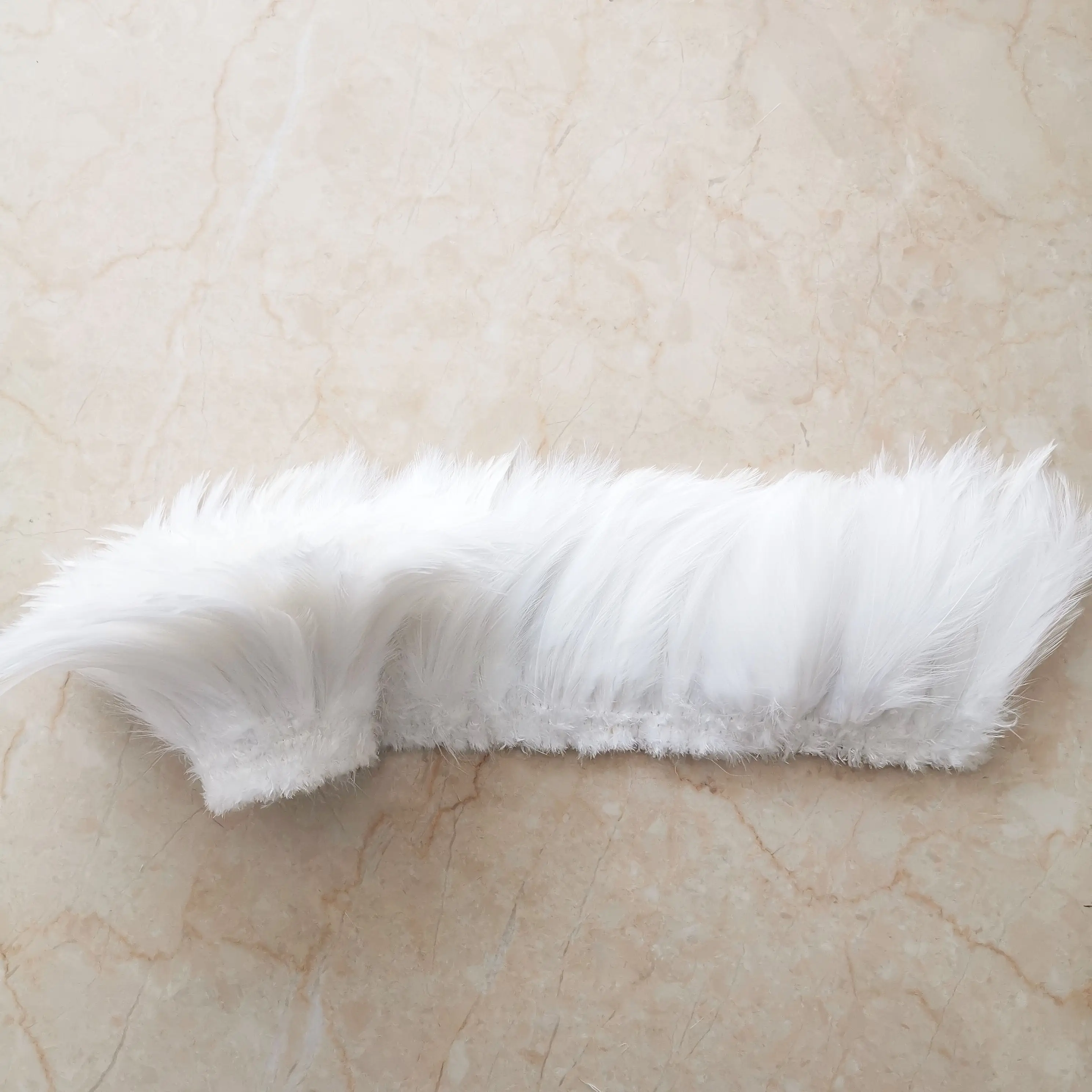 Отбеленное белое 5-6 дюймовое наниженное Седло Hackle Feather
