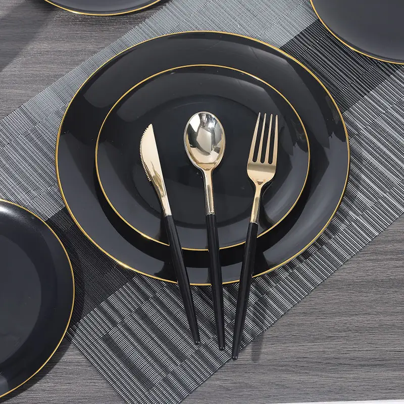 Роскошные пластиковые тарелки одноразовые партии черный золотой цвет одноразовые западные тарелки с индивидуальным размером