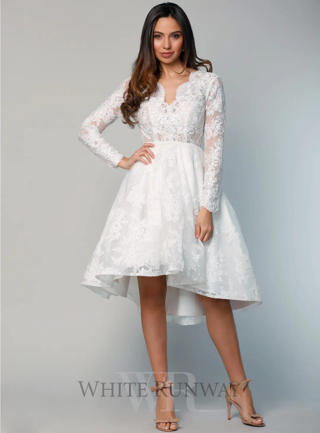 2020 Long Prom Dress Custom Design V-neck Style Featuring Lace Long Sleeves Bridesmaid Dress