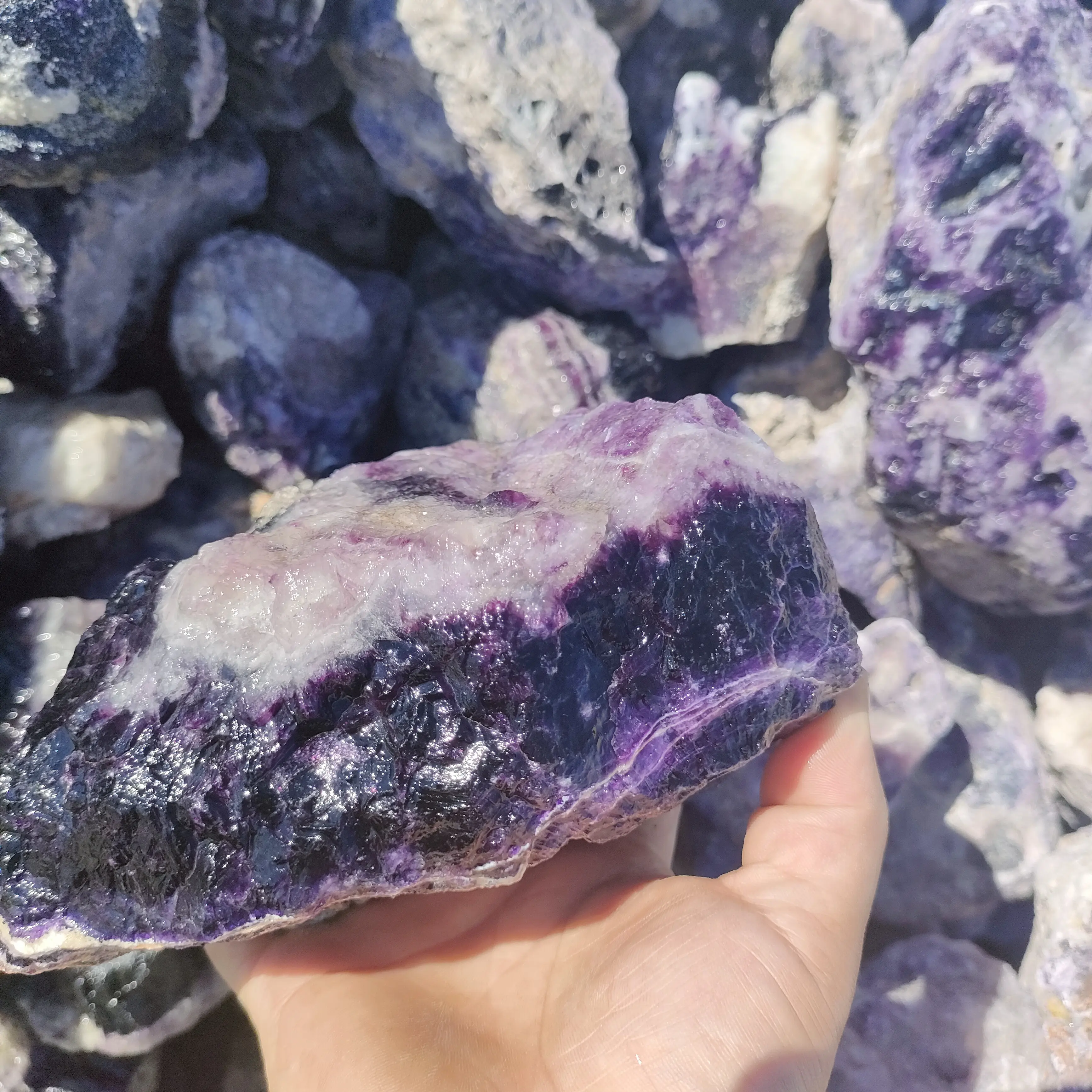 Supply of natural crystal quartz healing stone green fluorite purple fluorite rough stone