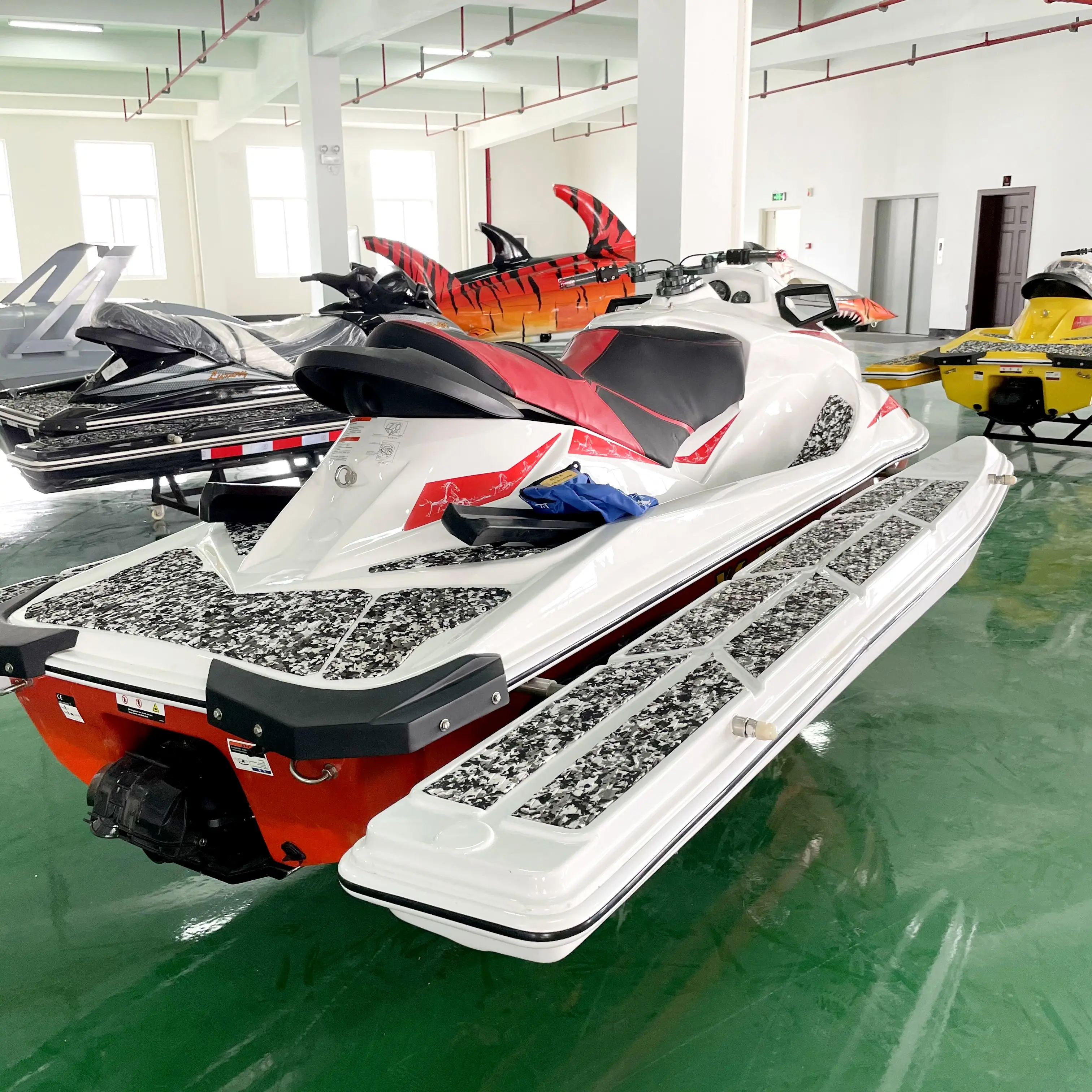 LNA fun experience 1300cc quad jet ski