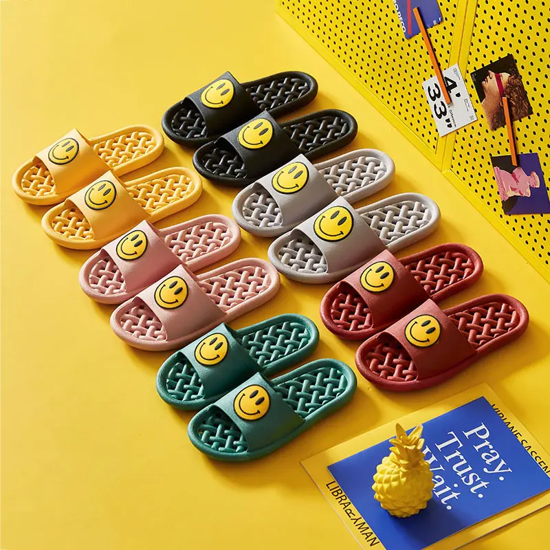 Summer new fashion cartoon sandals Smile indoor outdoor slippers non-slip smile face slippers