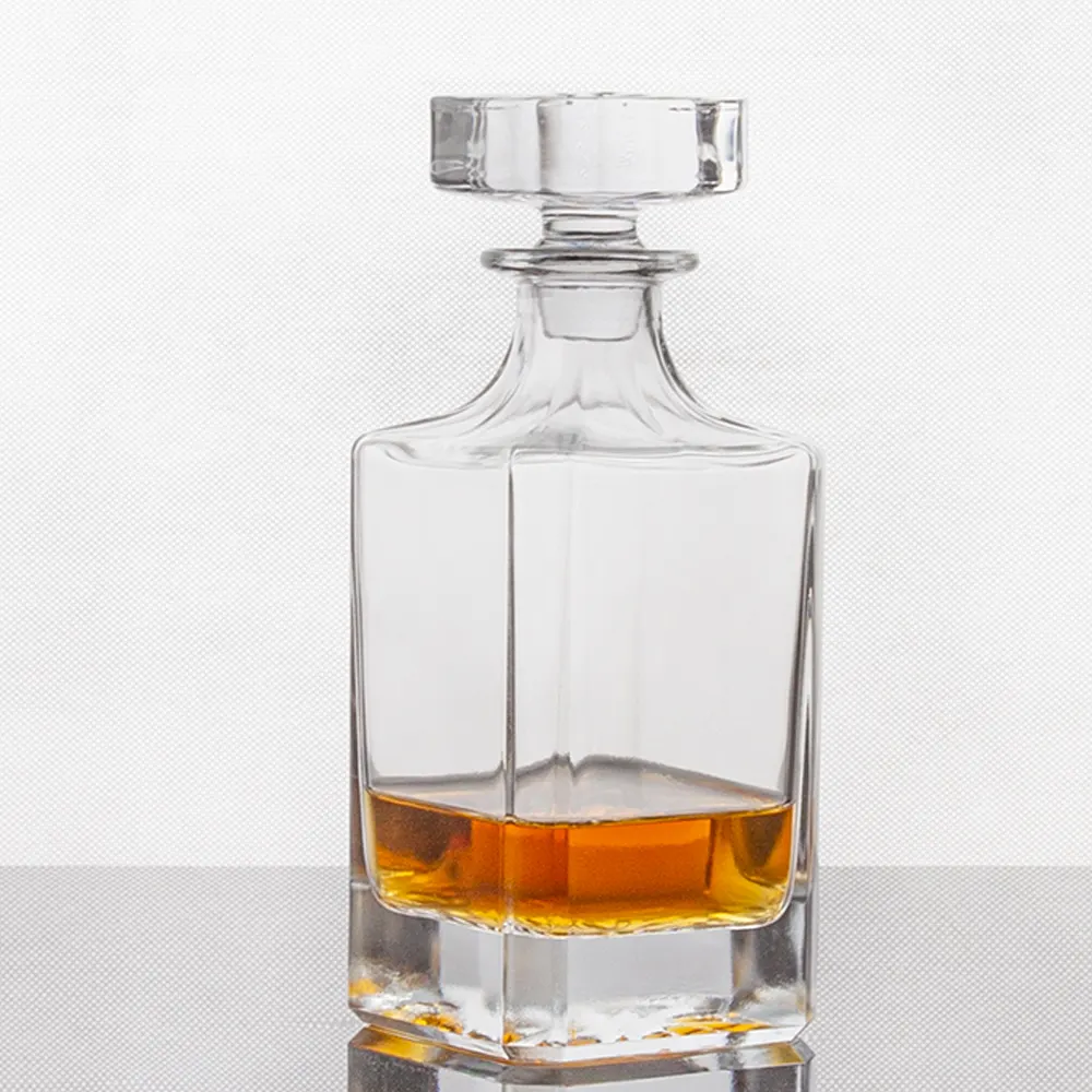 Стеклянный прозрачный квадратный бессвинцовый Хрустальный графин для виски с пробкой, 25 унций