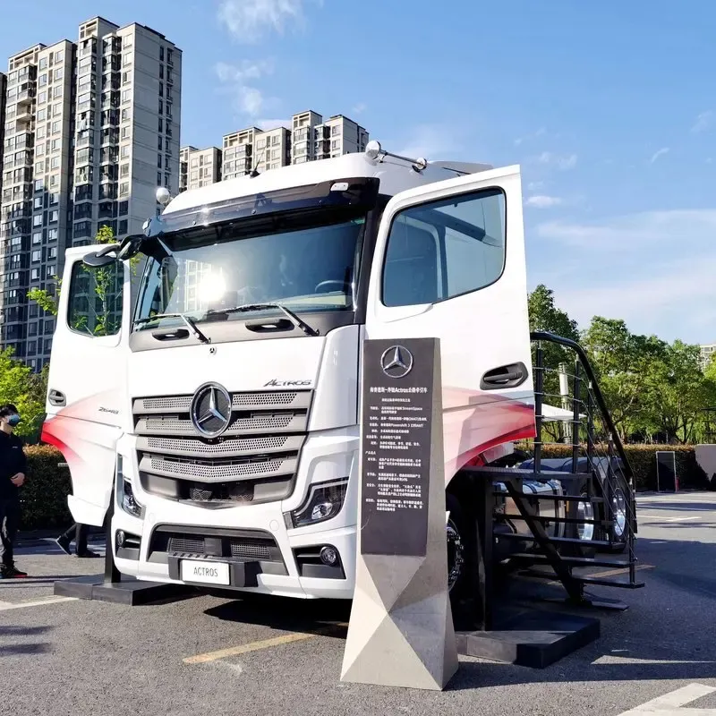 2024 тягач Actros от Mercedes Benz сверхмощный тягач 6x4 4x2 с двигателем ACTROS 580 л.с. для России