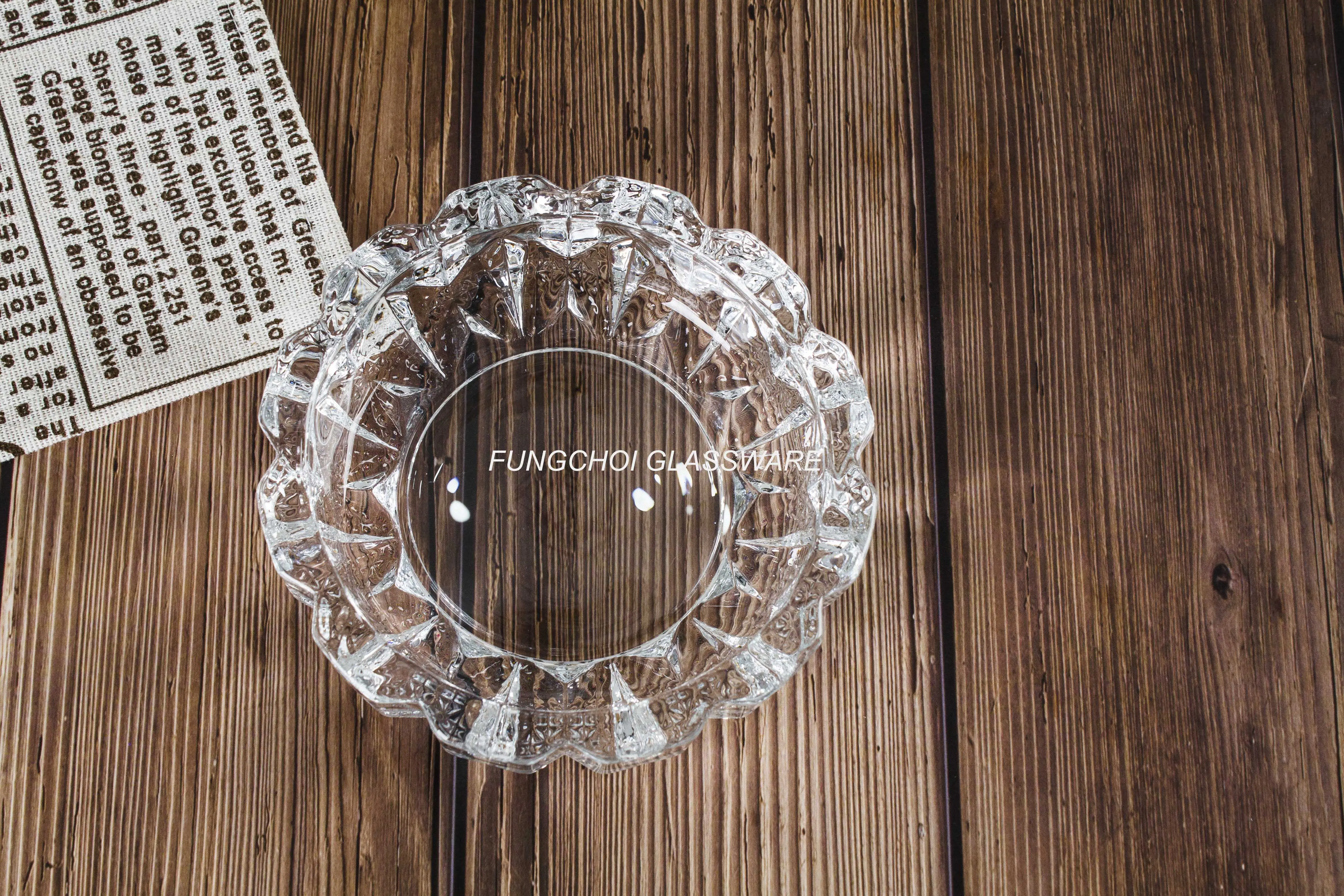 Glass Ashtray 115mm Transparent Wholesale Crystal Clear Embossed Glass Ashtray Eco-friendly Cigar Ashtray For Home Decor