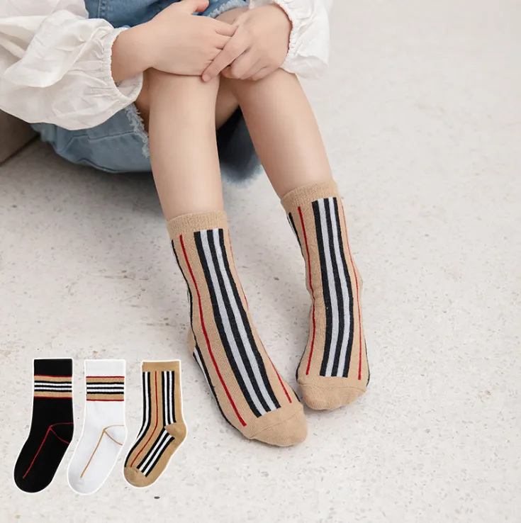 British Style Fashion Cotton Custom Designers Knee High Long Stripe Plaid B Socks for Kids