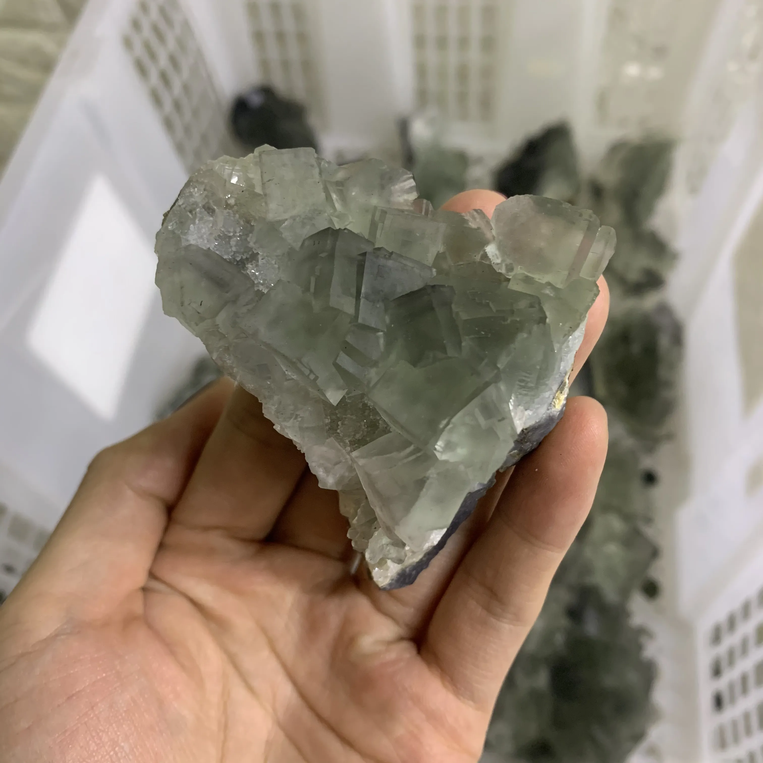 Natural Fluorite Minerals Raw Rough Fluorite Stones Cluster Ore Mine Quartz Crystal Specimens