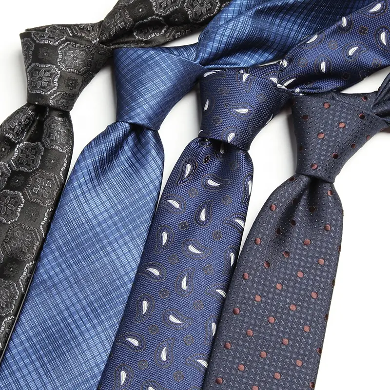 Оптовая продажа галстуков с вышивкой Прямая поставка с завода в наличии Logo7 см деловой мужской галстук из полиэстера и шелка готовый к отправке