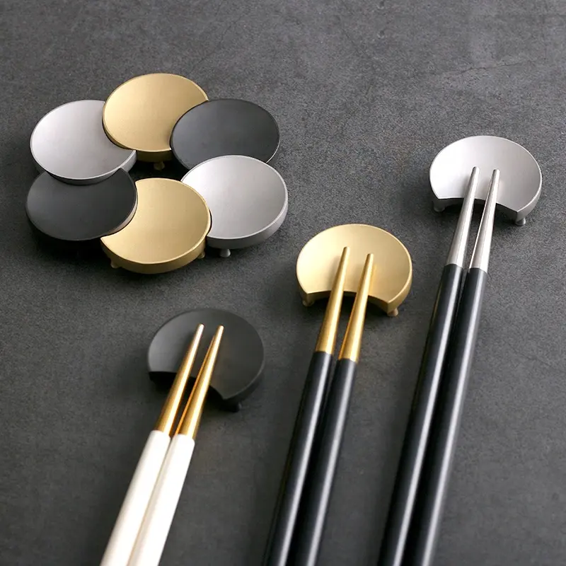 Wholesale luxury chopsticks rest round shape brass material chopsticks stand stainless steel gold plated chopsticks holder