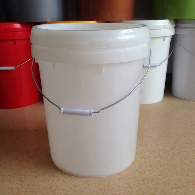 24L virgin PP WHT bucket with plastic handle and lid