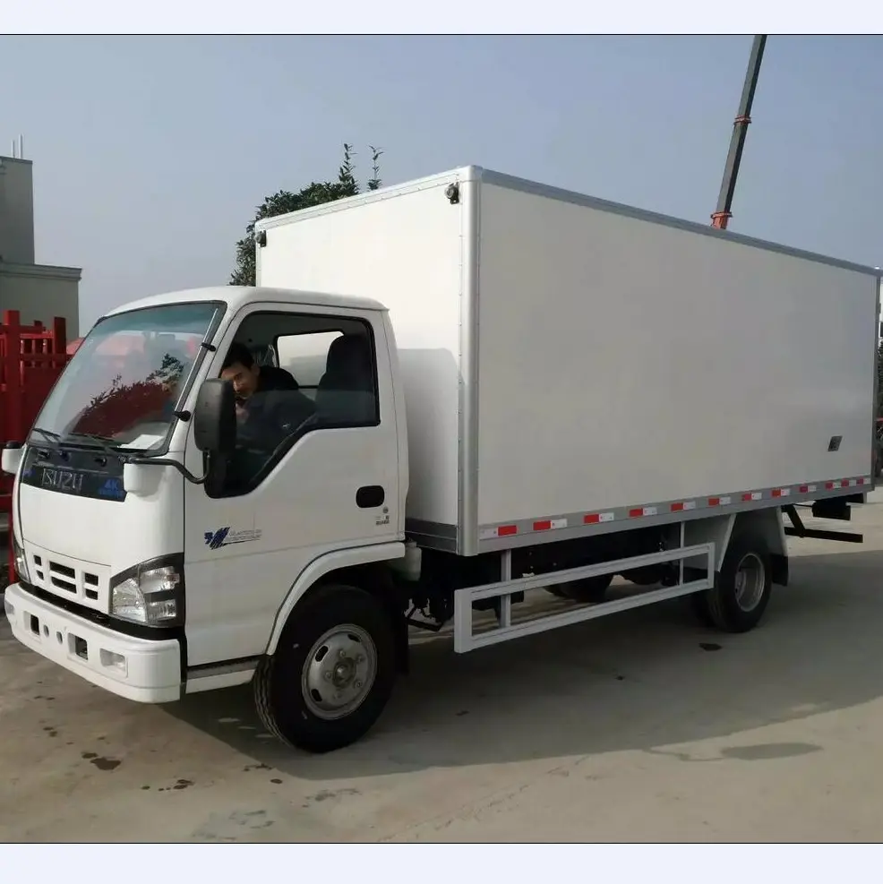 Japan brand 600p new 3t/4t/5t ice cream transportation freezer refrigerated box truck small reefer truck for sale