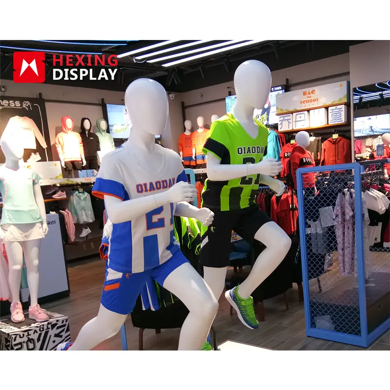 Оптовая продажа, высококачественный манекен из стекловолокна для мальчиков для бега и спорта, детский манекен