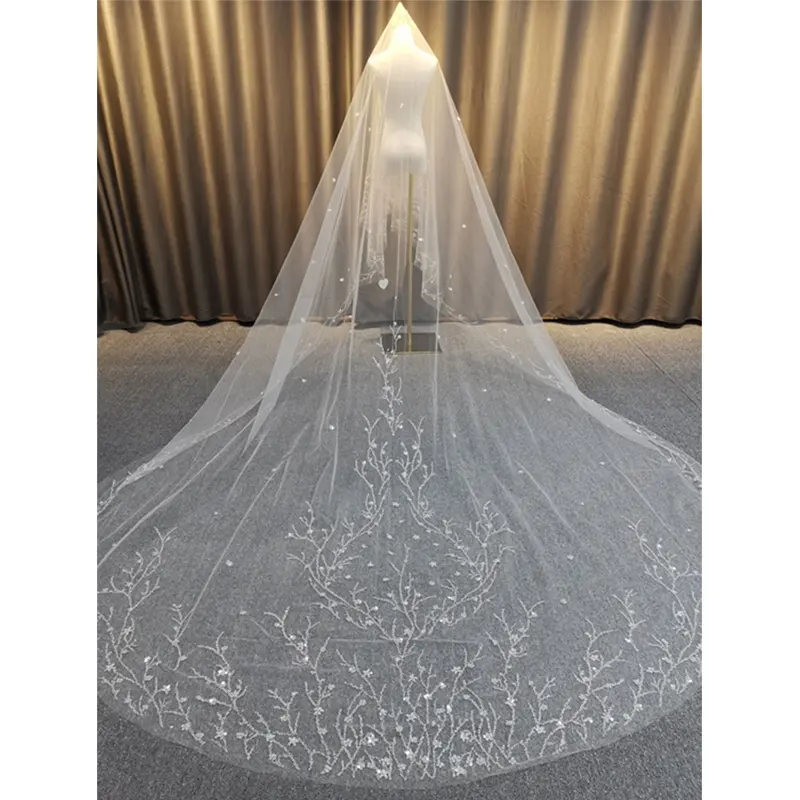 Wholesale price simple style floral sequin wedding veils cristal veil for wedding