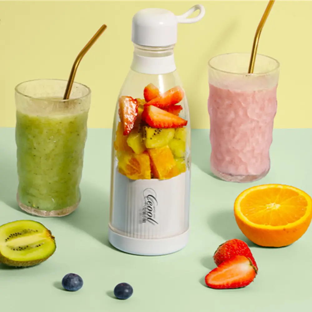 Trending Product 2022 New Arrival Portable USB Rechargeable Fresh Fruit Juice Cup Blender Electric Mini Fruit Juicer