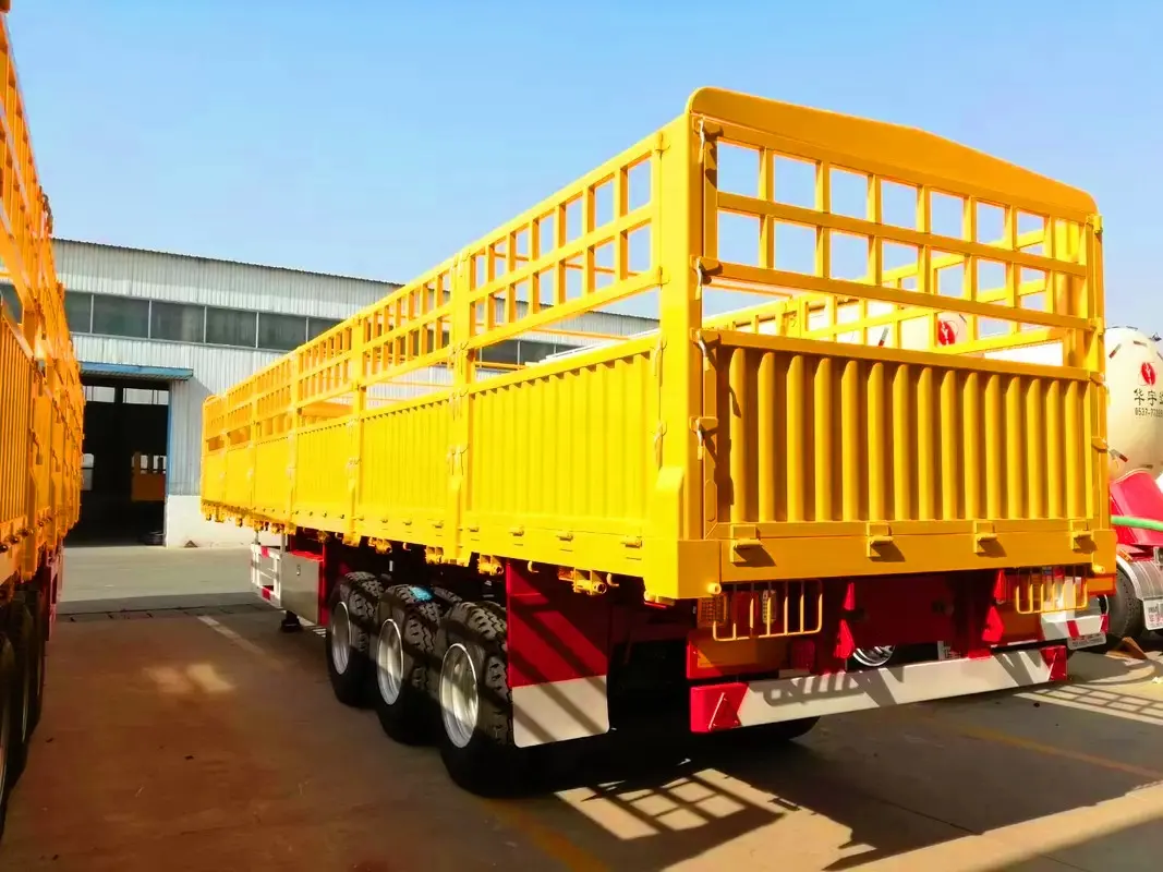 China Most Popular Tri-Axle 50ton Cargo Truck Diesel Engine Fence Semi Trailer 50mm King Pin Cargo Fence Semi-trailer