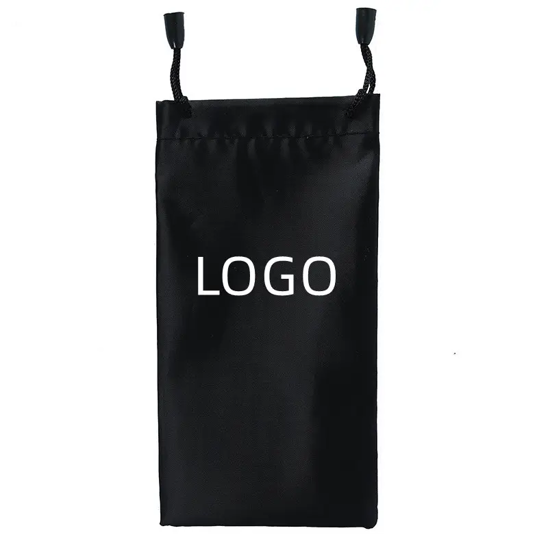 Черная сумка для очков с логотипом и принтом