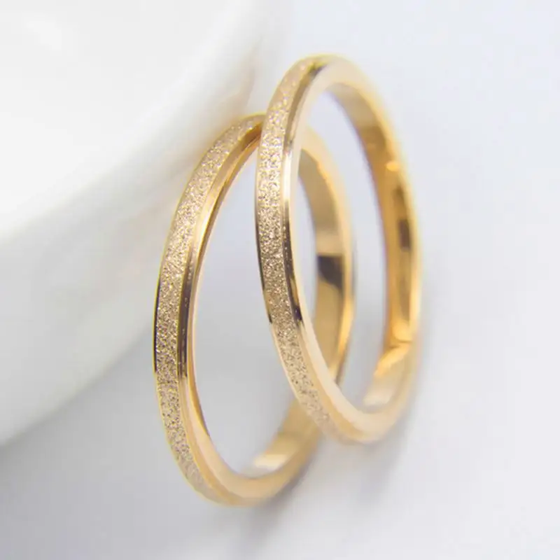 Hot Sales Gold Plated Elegant Fashion Stainless Steel Wedding Bands Round Rings For Women