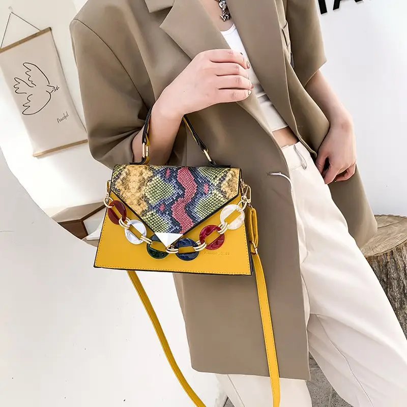 Дропшиппинг женская сумка Новинка 2021 корейский стиль контрастный цвет Змеиный узор цветная цепочка портативная маленькая квадратная сумка