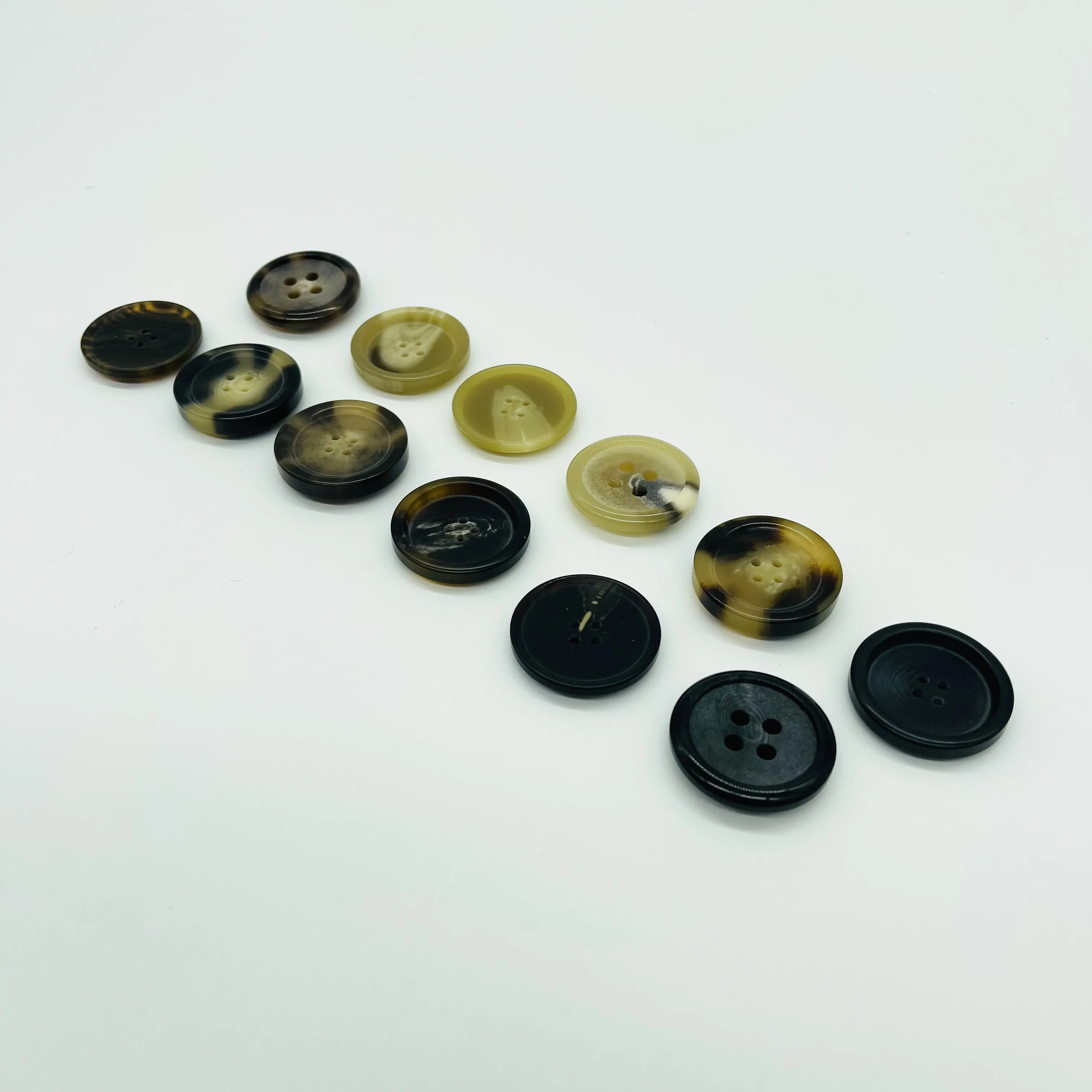 Buttons Attractive Price Custom Design 14L-40L Polyester 4-Holes Button Buttons For Clothes