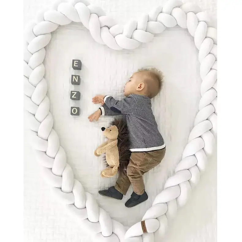 2021 DIY Handmade soft plush newborn cot braided baby crib bumper knotted bed bumper nursey