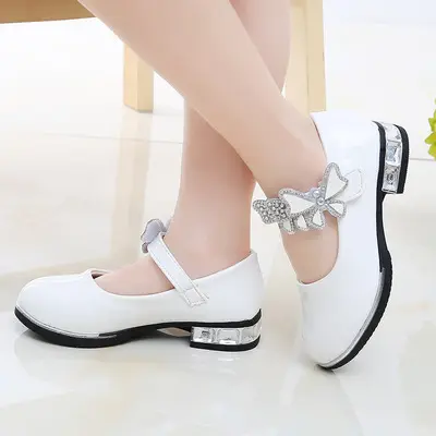 Choushan OEM Chaussures Pour Femmes Wholesale Butterfly Diamonds Students Girls Casual Shoes
