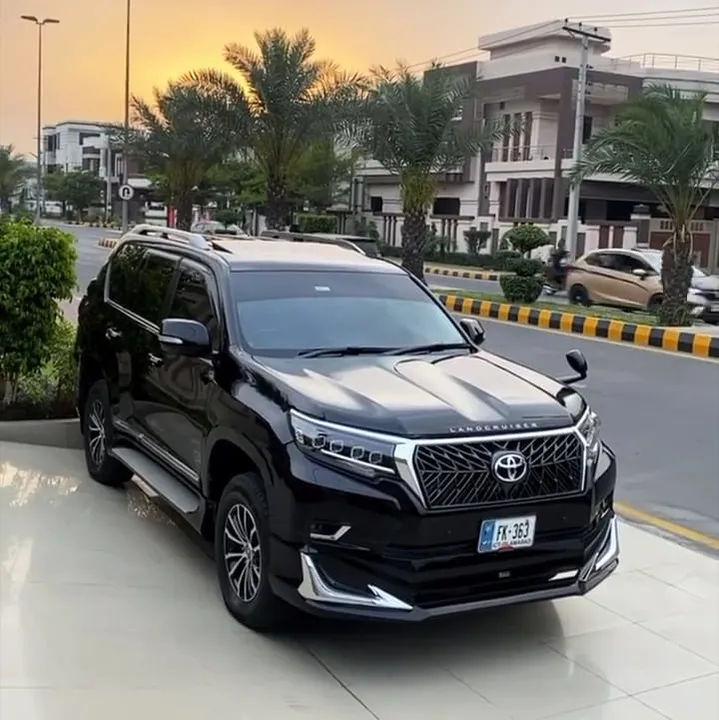 2018/2020 Land Cruiser 79 V8