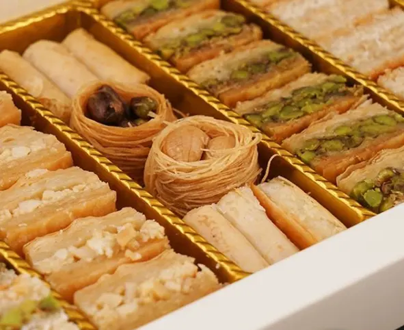 Tafe Assorted Special Mix Baklava - Baklava in Carton Box 350 g - 113 code No glucose Ballorien & Birds Nets with Pictachio