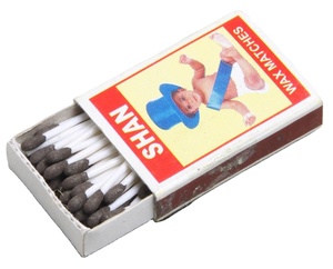En iyi kalite özelleştirilmiş bir grev Logo ışığı emniyetli kibritler 43X30X10 MM sopa düşük fiyat balmumu kibrit kutusu ihracat için - Product Image 1