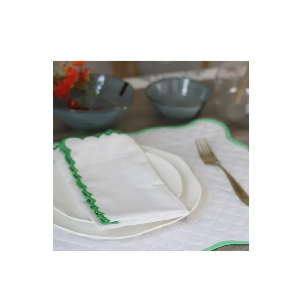 Tovagliette trapuntate in cotone di alta qualità con tovaglioli con bordo verde