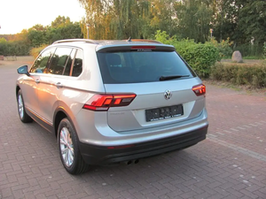 Tiguan SUV 2020 Toy0ta พร้อมเกียร์ธรรมดา4L เครื่องยนต์เทอร์โบ - Product Image 6