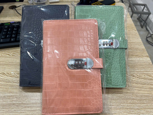 Cuaderno de Planificador de tapa dura A6 personalizado, diario de cuero PU duradero con bloqueo y acceso con contraseña codificada - Product Image 3
