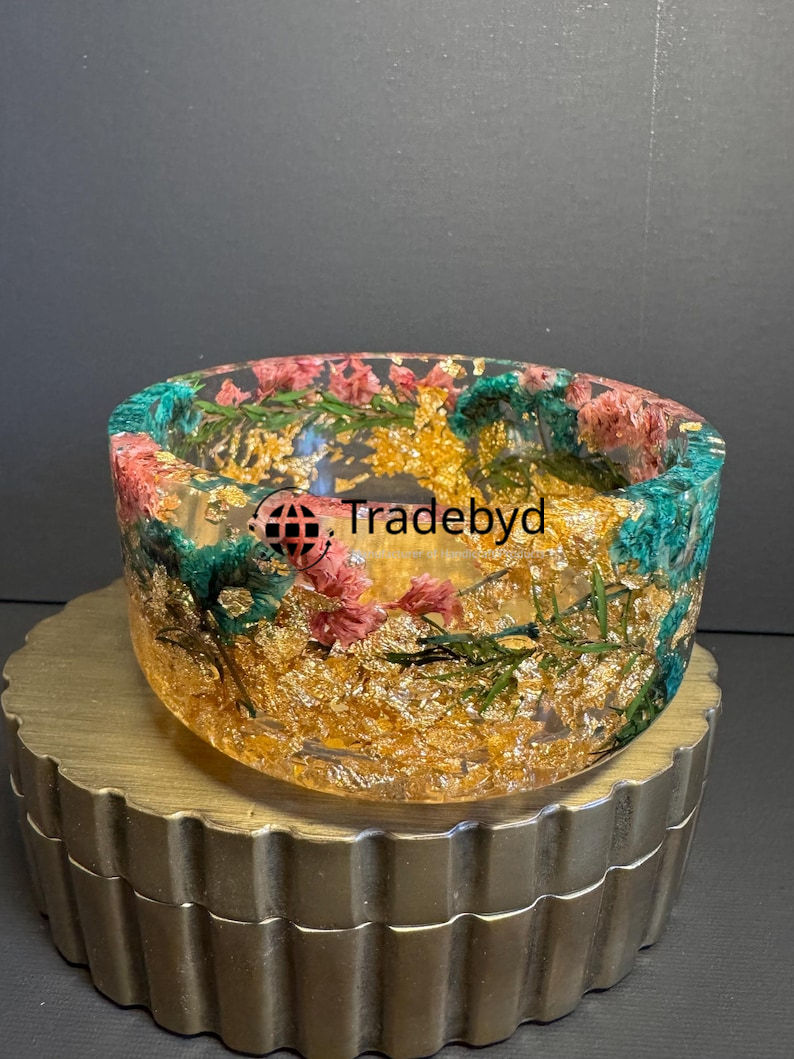 Available in different Colors