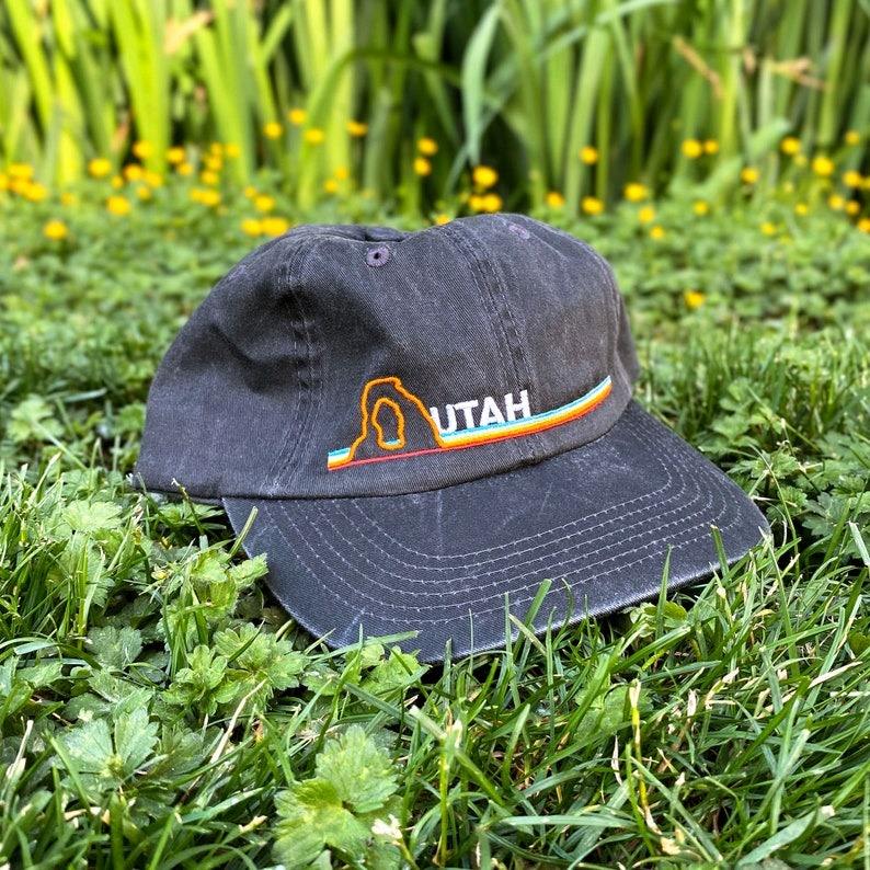 สีเทาเข้ม