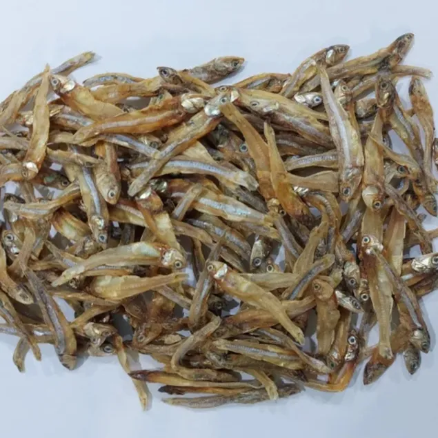 Premium Food Dried Fish Anchovy 100% Natural Black Salted Anchovy Dry Fish Top Seafood Pet Products Pet Chewing Pet Food