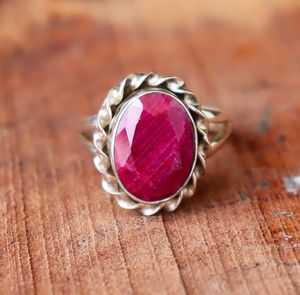 ルビー925スターリングシルバーボヘミアン結婚記念日リング手作りデインティーオーバルカット宝石用原石男性と女性ギフト - Product Image 1