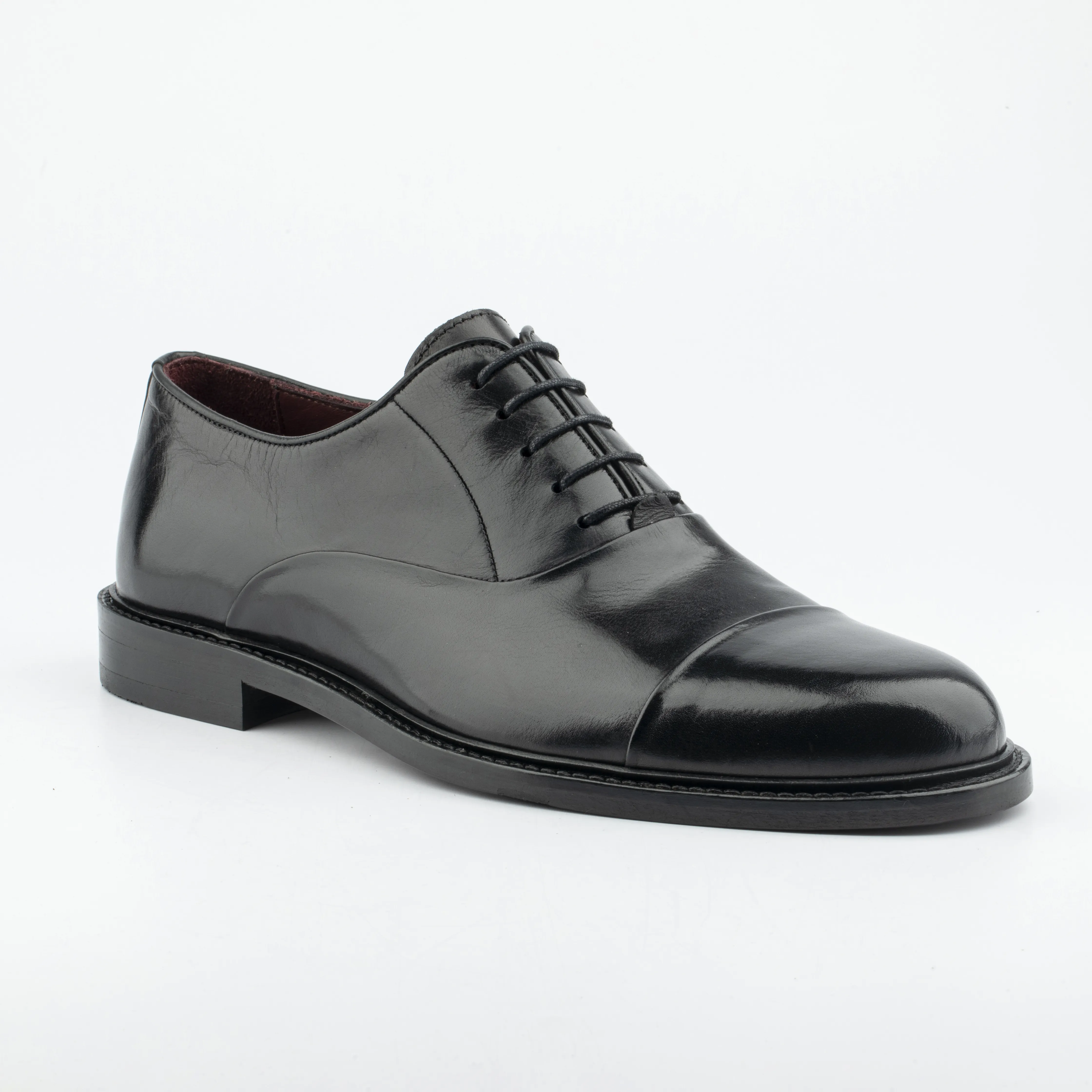 Zapatos de hombre clásicos modelo Oxford de cuero de búfalo de alta calidad con suela de cuero